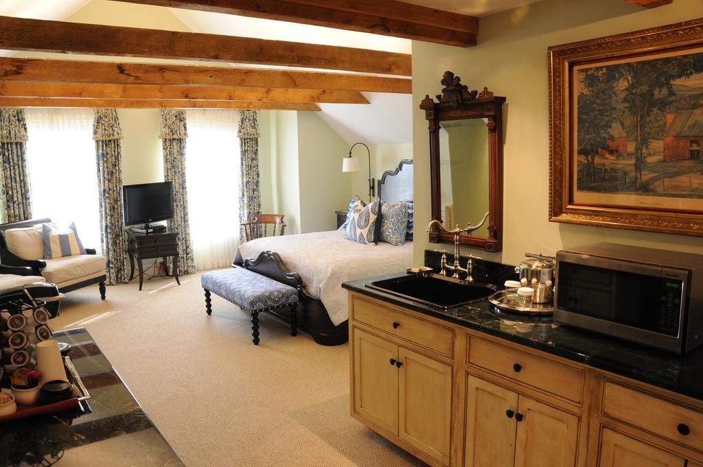 The Lyme Inn Экстерьер фото